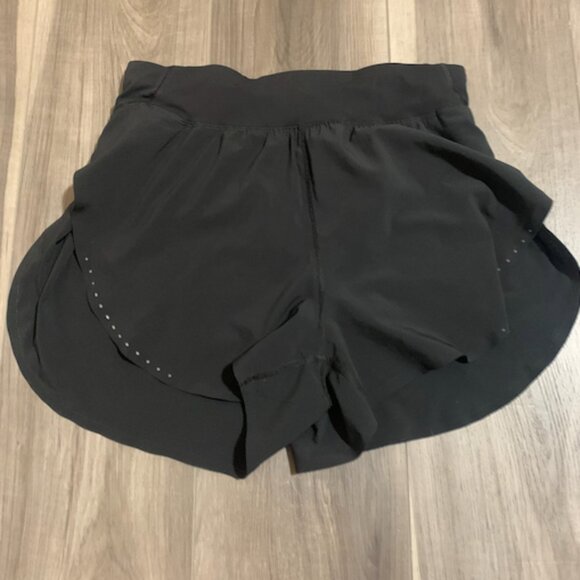Lululemon "Fast and Free" high-rise short with 3" inseam (size 4) - Picture 2 of 4